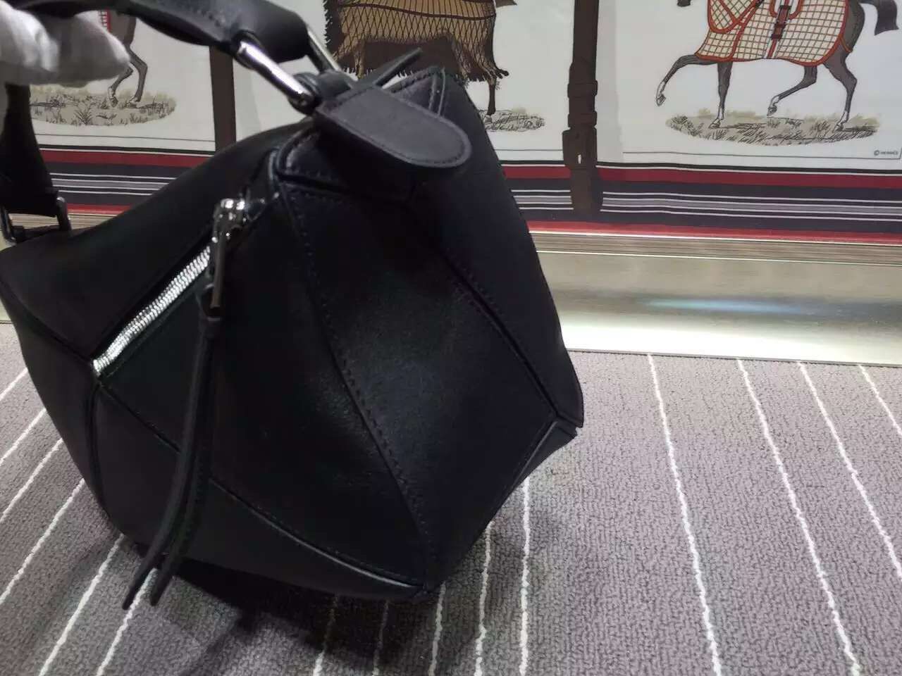Loewe Puzzle Large Bag Original Leather L9122 Black Loewe Puzzle Large Bag Original Leather L9122 Black