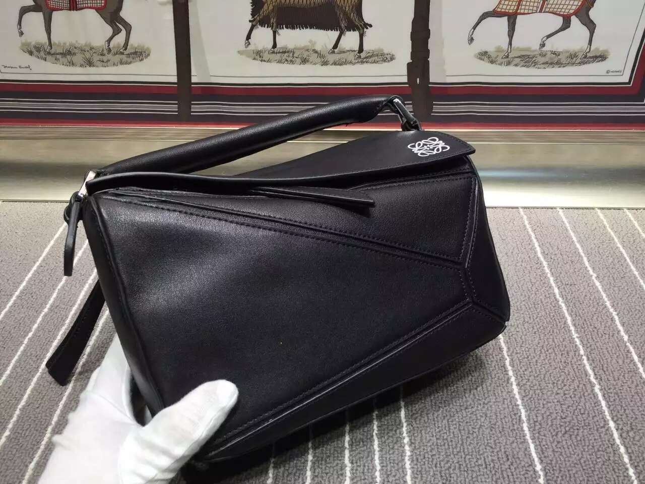 Loewe Puzzle Large Bag Original Leather L9122 Black Loewe Puzzle Large Bag Original Leather L9122 Black