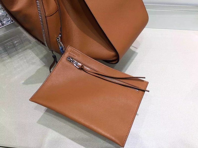 Loewe Cowhide Leather Hammock Bag LW17114 Loewe Cowhide Leather Hammock Bag LW17114