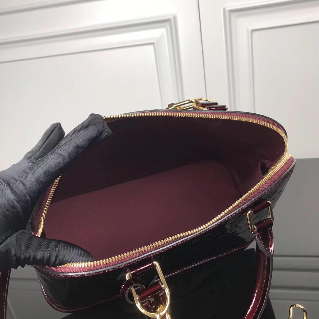 Louis Vuitton Monogram Vernis Alma M93595 Burgundy Louis Vuitton Monogram Vernis Alma M93595 Burgundy