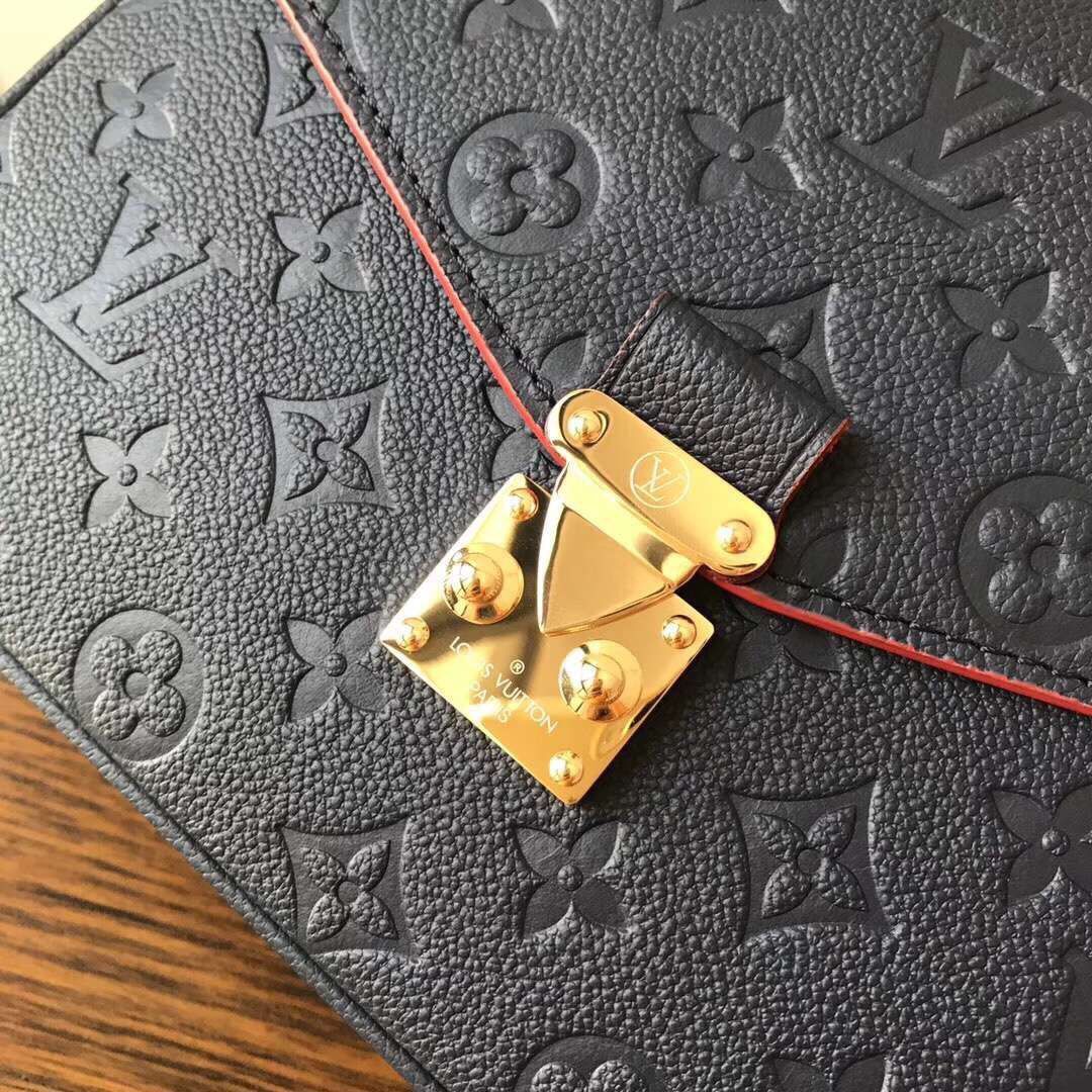 Louis Vuitton Monogram Empreinte POCHETTE METIS M41488 Red Louis Vuitton Monogram Empreinte POCHETTE METIS M41488 Red