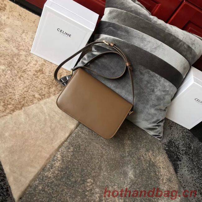 CELINE MEDIUM TRIOMPHE BAG IN SHINY CALFSKIN CL87363 Camel CELINE MEDIUM TRIOMPHE BAG IN SHINY CALFSKIN CL87363 Camel