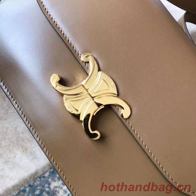CELINE MEDIUM TRIOMPHE BAG IN SHINY CALFSKIN CL87363 Camel CELINE MEDIUM TRIOMPHE BAG IN SHINY CALFSKIN CL87363 Camel