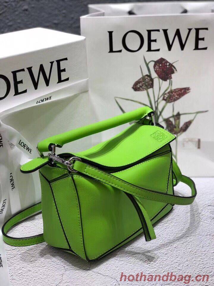 Loewe Mini Puzzle Bag Original Leather B9125 Green Loewe Mini Puzzle Bag Original Leather B9125 Green