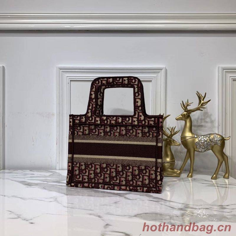 DIOR TOTE BAG IN EMBROIDERED CANVAS C0195 Wine DIOR TOTE BAG IN EMBROIDERED CANVAS C0195 Wine