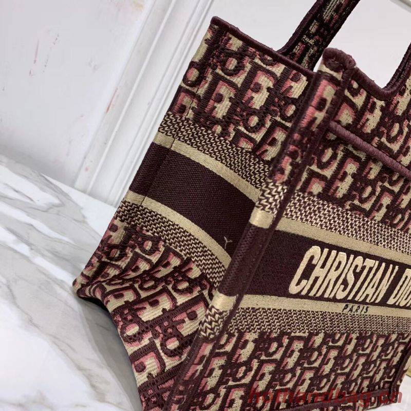 DIOR TOTE BAG IN EMBROIDERED CANVAS C0195 Wine DIOR TOTE BAG IN EMBROIDERED CANVAS C0195 Wine