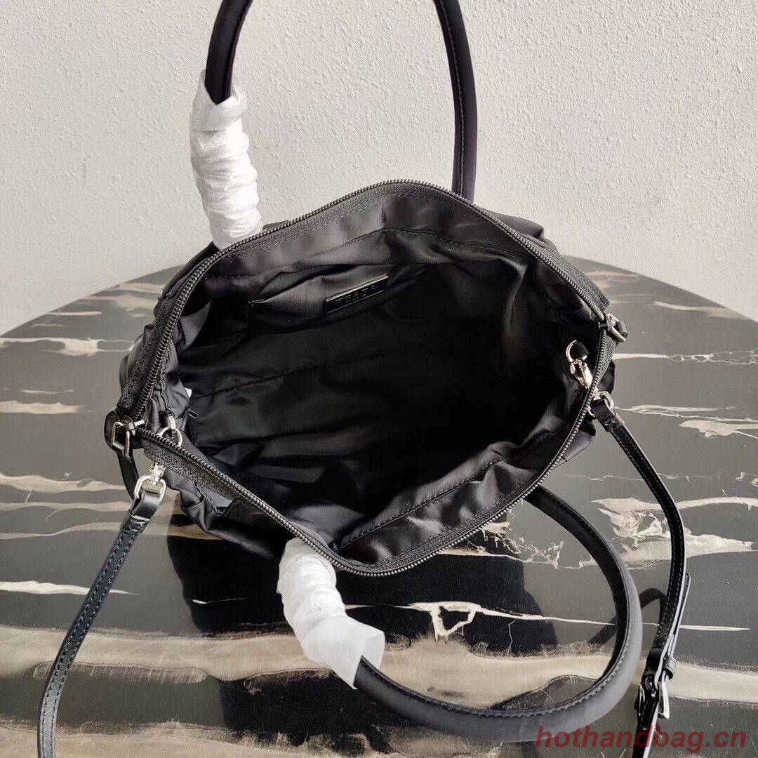 Prada Re-Edition nylon Tote bag 1BG321 black Prada Re-Edition nylon Tote bag 1BG321 black