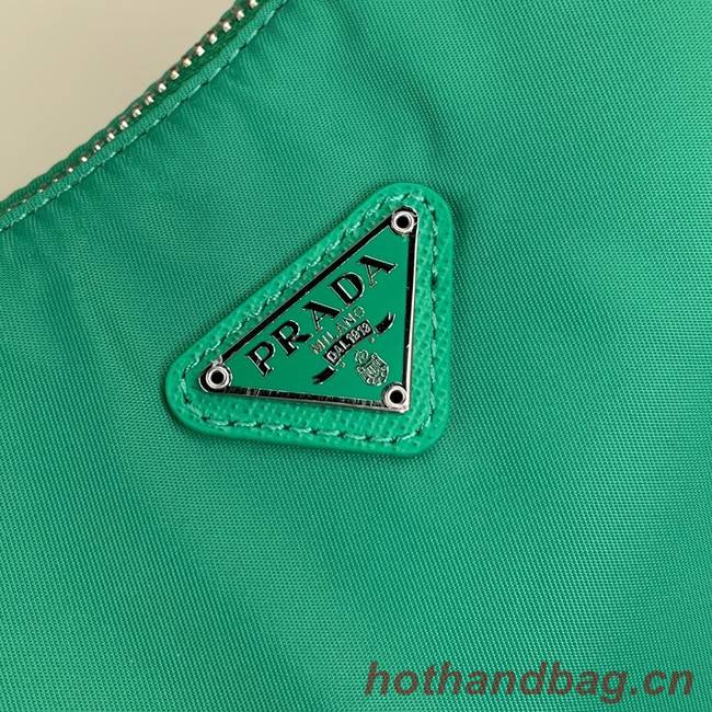 Prada Re-Edition 2005 nylon shoulder bag 1BH204 green Prada Re-Edition 2005 nylon shoulder bag 1BH204 green