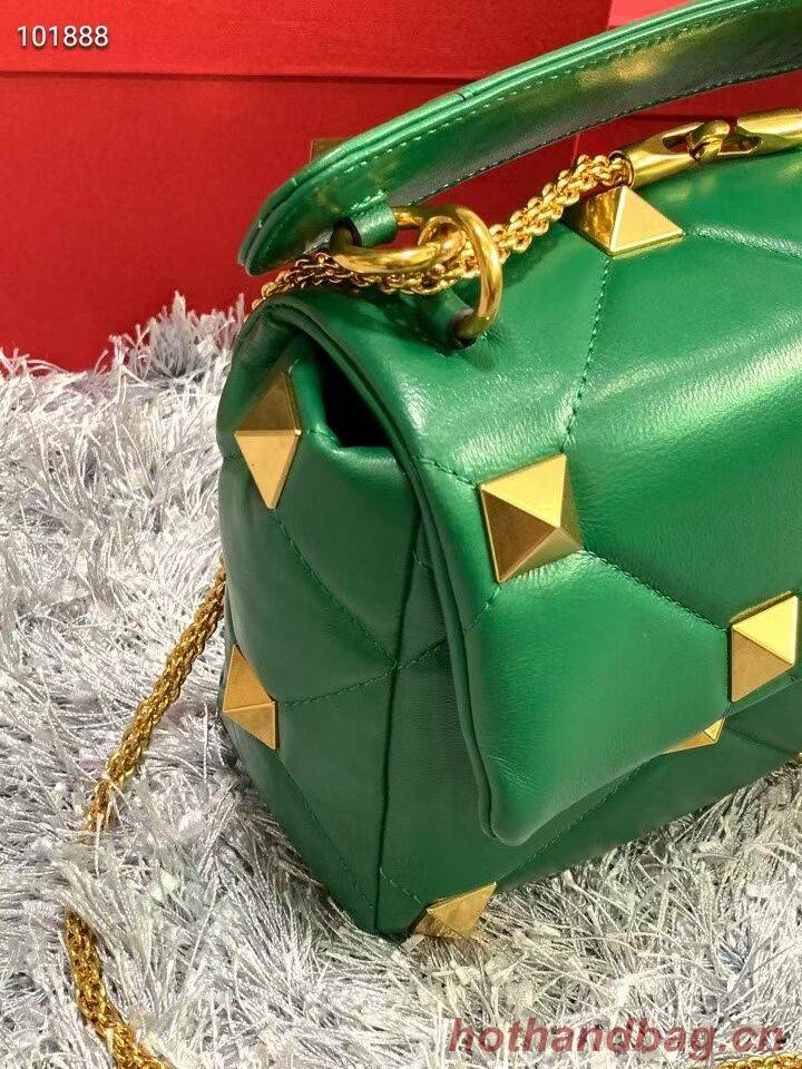 Valentino medium Garavani Roman Stud V2060 green Valentino medium Garavani Roman Stud V2060 green