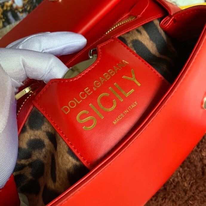 Dolce & Gabbana Origianl Leather Shoulder Bag 5157 red Dolce & Gabbana Origianl Leather Shoulder Bag 5157 red