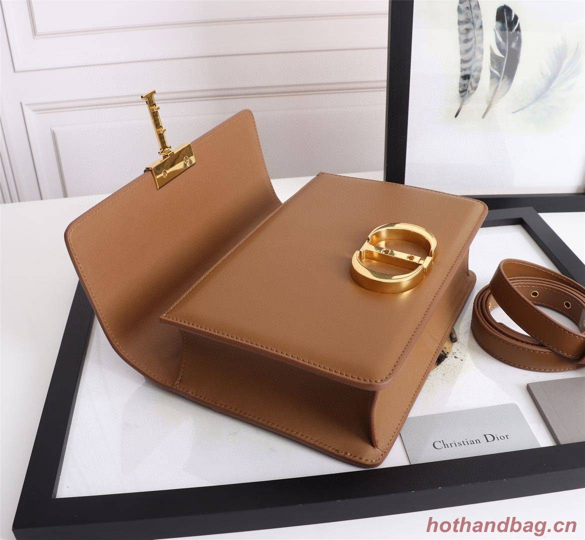 DIOR 30 MONTAIGNE BAG Box Calfskin M9203UM DIOR 30 MONTAIGNE BAG Box Calfskin M9203UM
