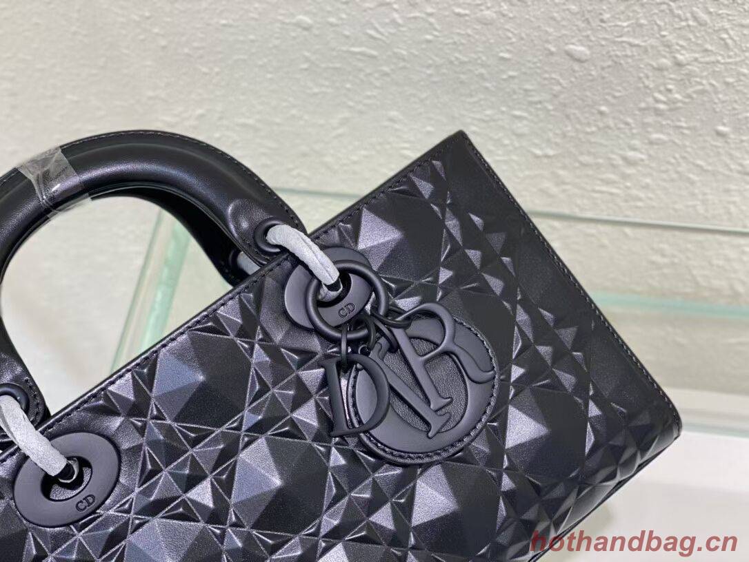 MEDIUM LADY DIOR BAG Cannage Lambskin C2811 black MEDIUM LADY DIOR BAG Cannage Lambskin C2811 black