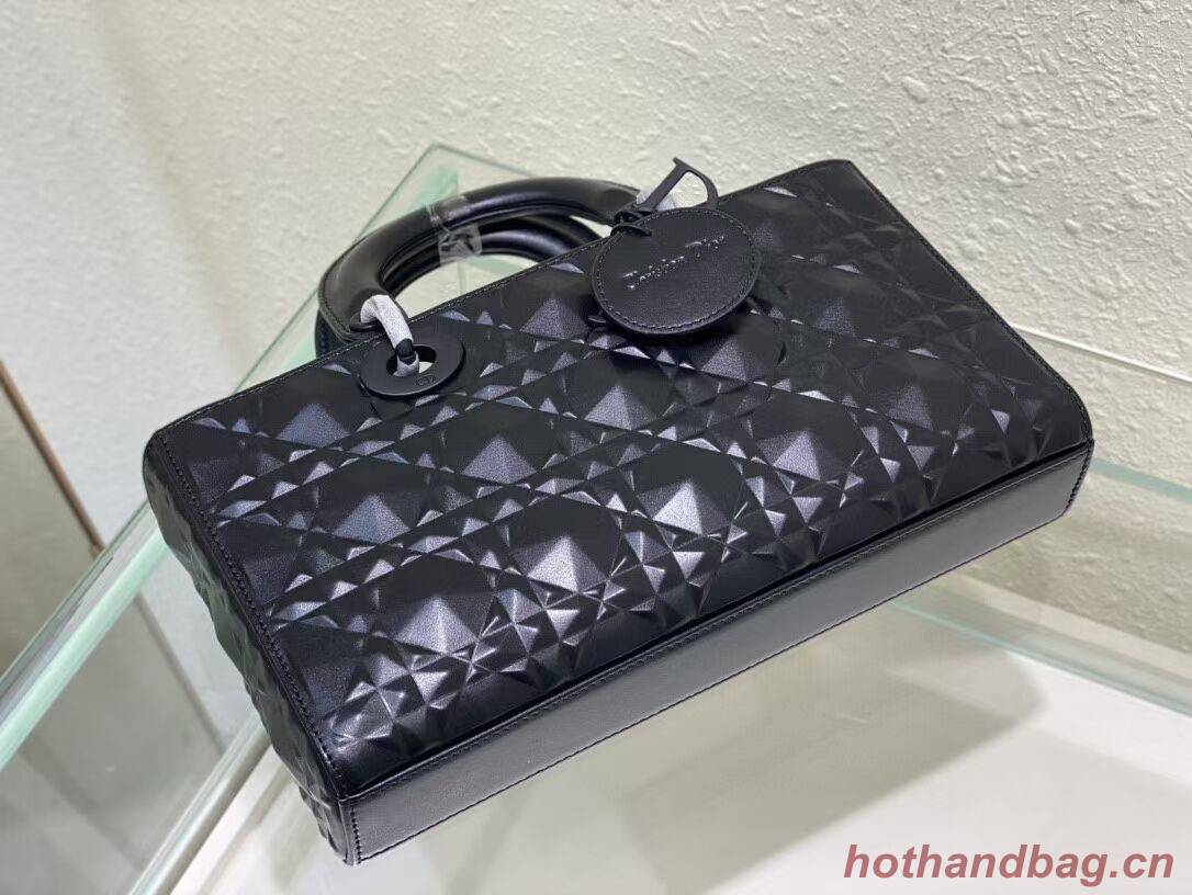 MEDIUM LADY DIOR BAG Cannage Lambskin C2811 black MEDIUM LADY DIOR BAG Cannage Lambskin C2811 black