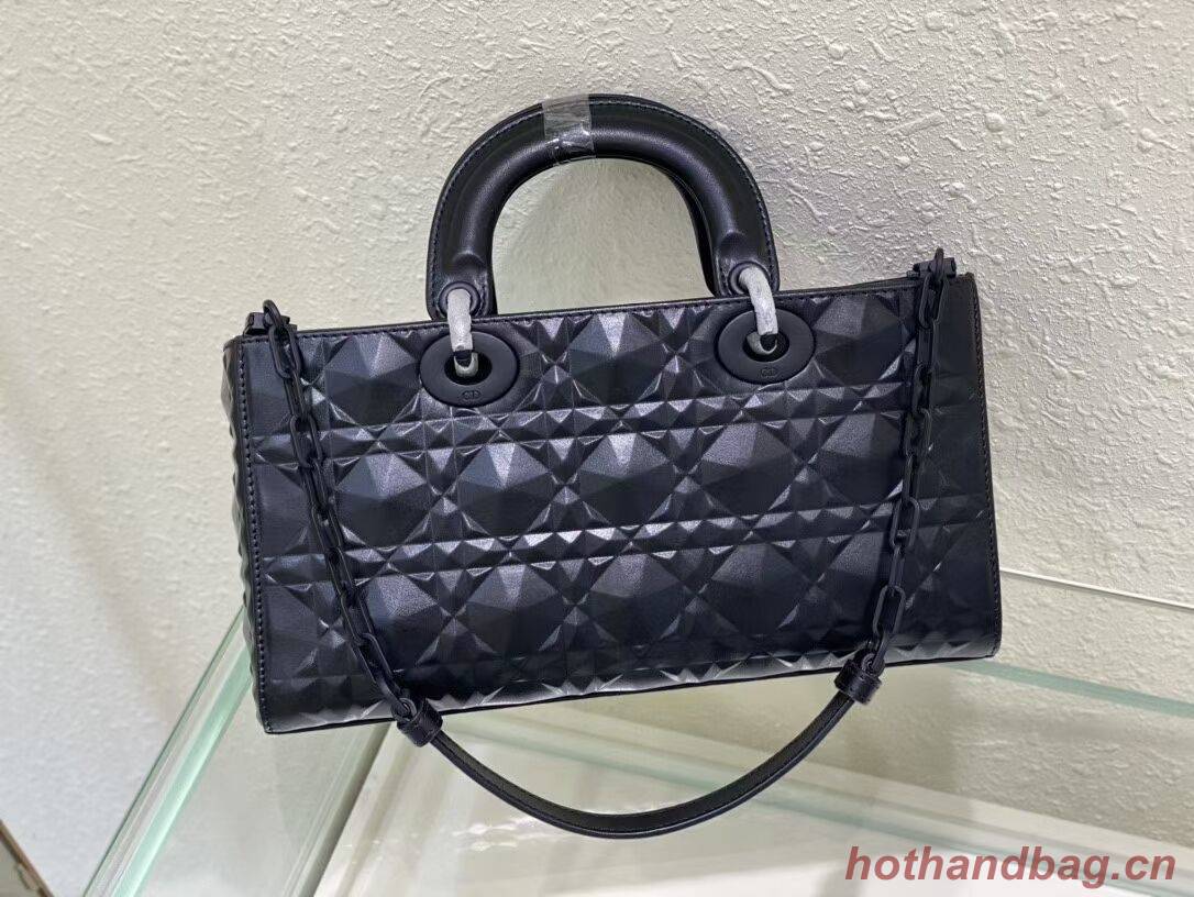 MEDIUM LADY DIOR BAG Cannage Lambskin C2811 black MEDIUM LADY DIOR BAG Cannage Lambskin C2811 black