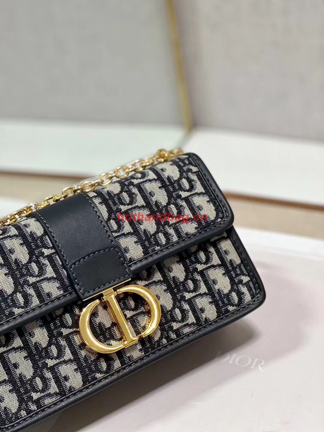 30 MONTAIGNE EAST-WEST BAG WITH CHAIN Blue Dior Oblique Jacquard M9334 30 MONTAIGNE EAST-WEST BAG WITH CHAIN Blue Dior Oblique Jacquard M9334