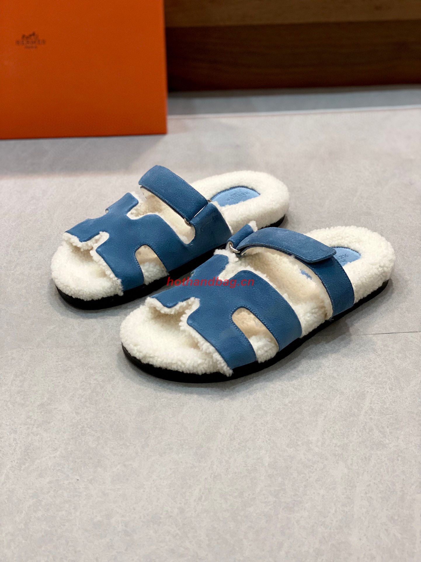 Hermes Shoes 2022 Teddy Bear Blue Pinede Chypre sandals HM63920 Hermes Shoes 2022 Teddy Bear Blue Pinede Chypre sandals HM63920
