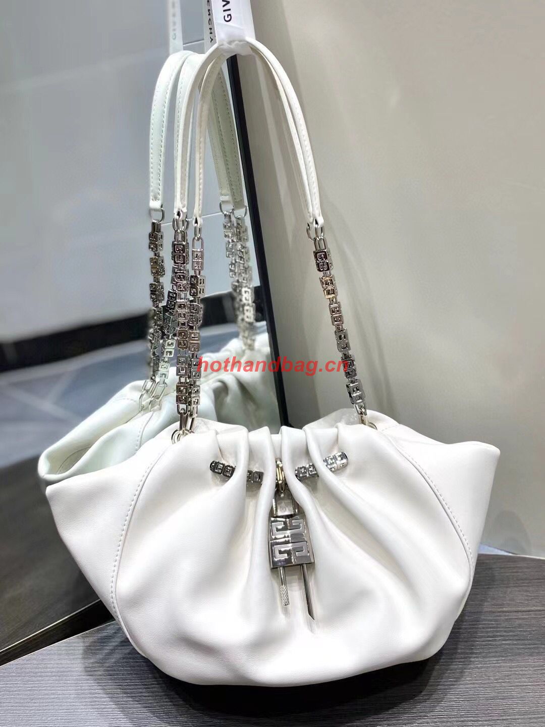 Givenchy Grained Original Calfskin Small 32991 Givenchy Grained Original Calfskin Small 32991