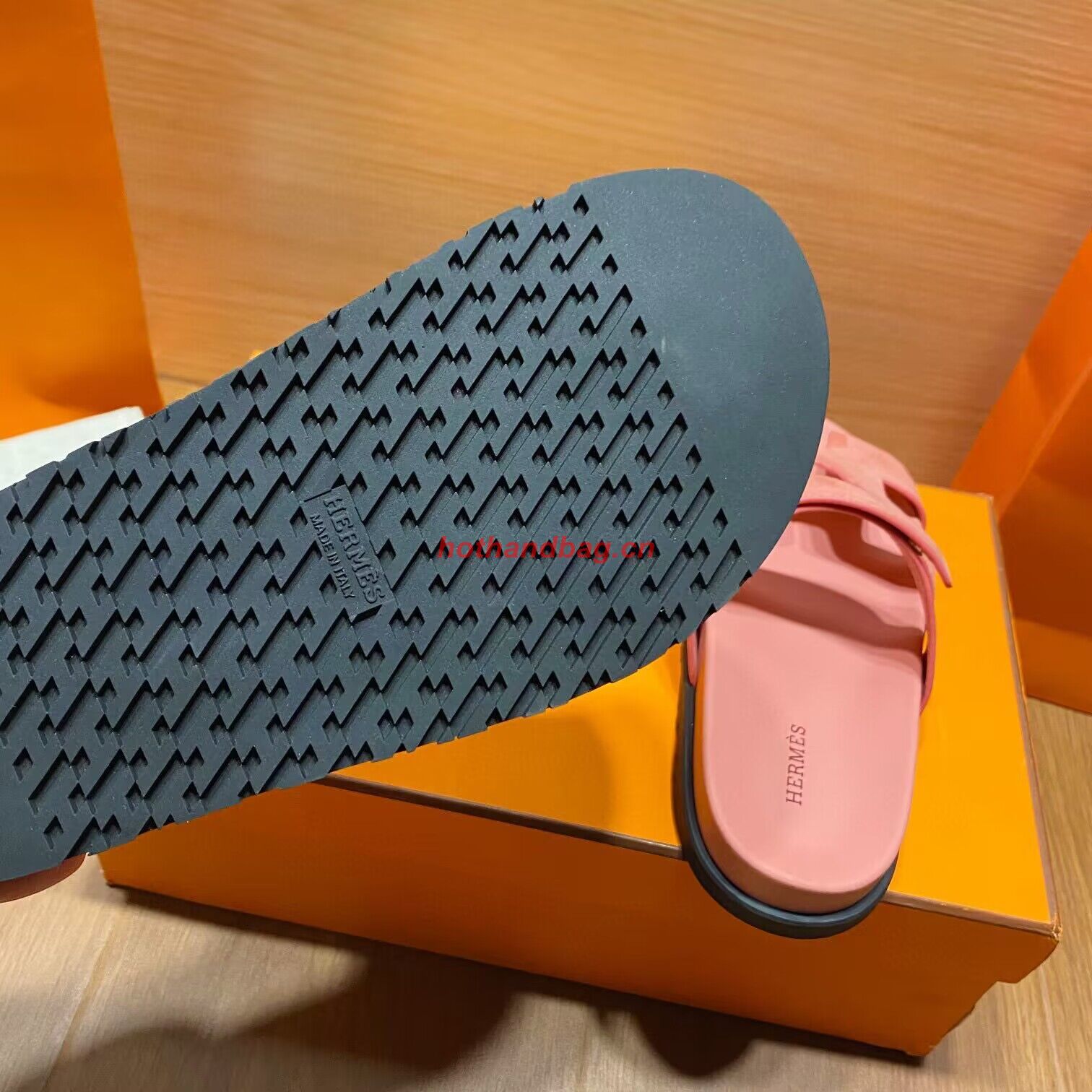 Hermes Shoes 2022 Chypre sandals HM63920 Pink Hermes Shoes 2022 Chypre sandals HM63920 Pink