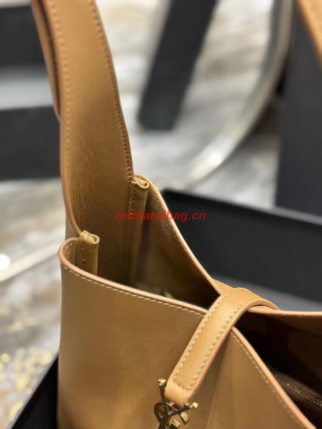SAINT LAUREN LE 5 A 7 SOFT SMALL IN SMOOTH LEATHER 713938 apricot SAINT LAUREN LE 5 A 7 SOFT SMALL IN SMOOTH LEATHER 713938 apricot