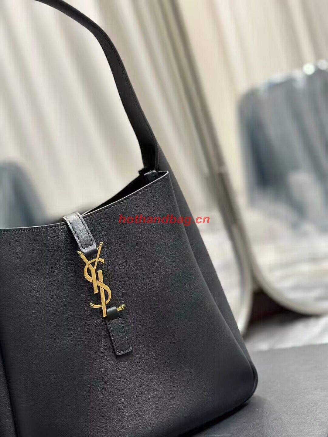 SAINT LAUREN LE 5 A 7 SOFT SMALL IN SMOOTH LEATHER 713938 black SAINT LAUREN LE 5 A 7 SOFT SMALL IN SMOOTH LEATHER 713938 black