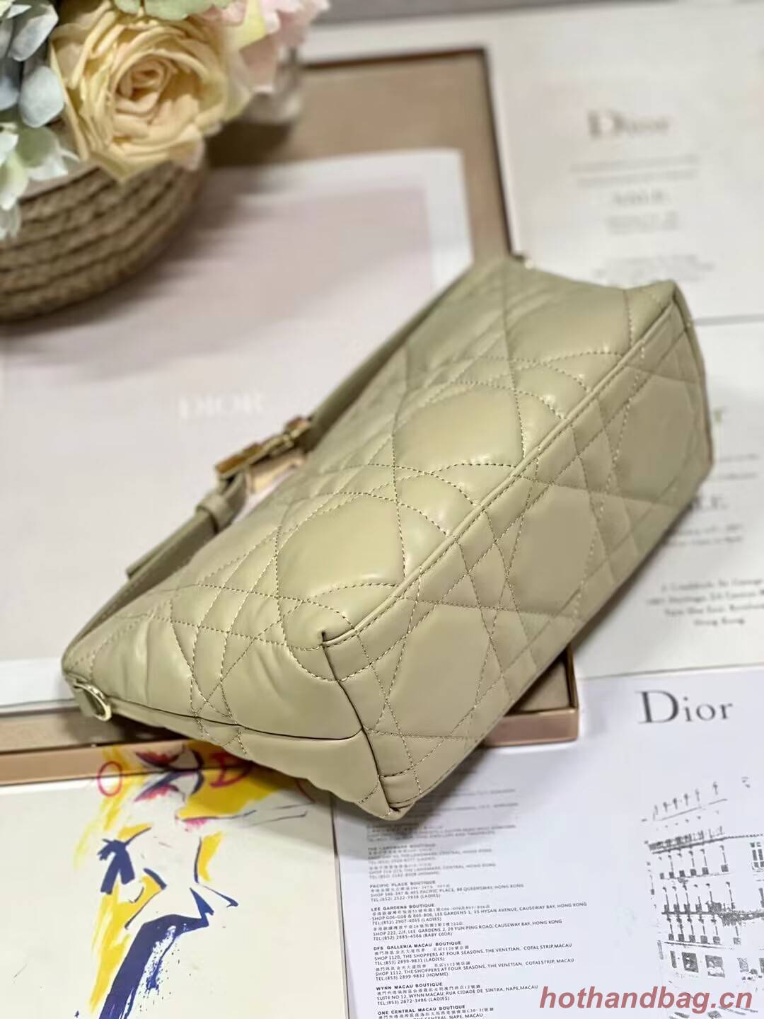 MEDIUM DIORTRAVEL NOMAD POUCH Lambskin S5554O Sand-Colored MEDIUM DIORTRAVEL NOMAD POUCH Lambskin S5554O Sand-Colored
