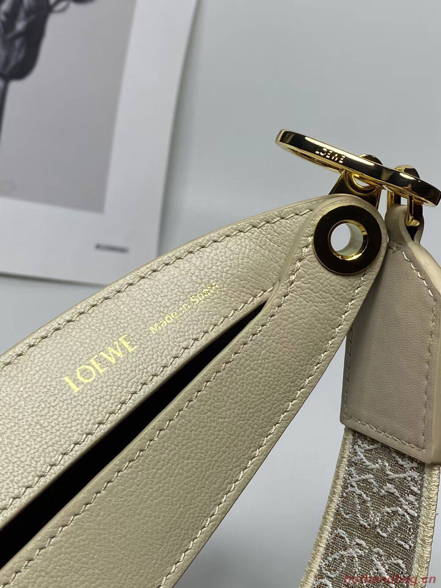 Loewe Original Leather Shoulder Handbag 3073 Gray Loewe Original Leather Shoulder Handbag 3073 Gray