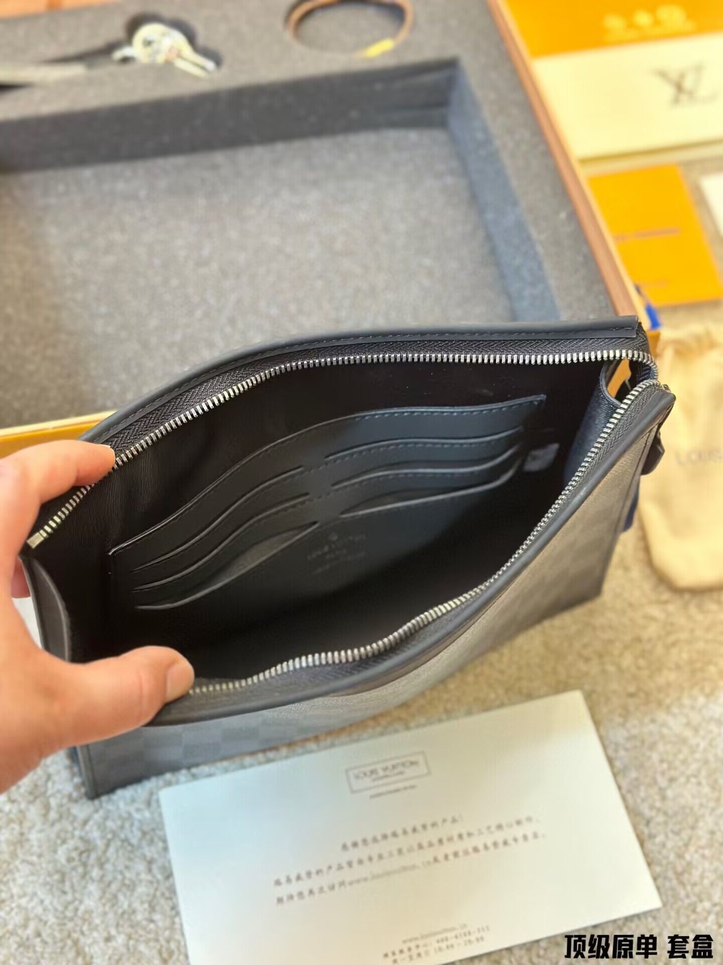 Louis Vuitton Damier Graphite Canvas POCHETTE VOYAGE MM M60443 Black Louis Vuitton Damier Graphite Canvas POCHETTE VOYAGE MM M60443 Black