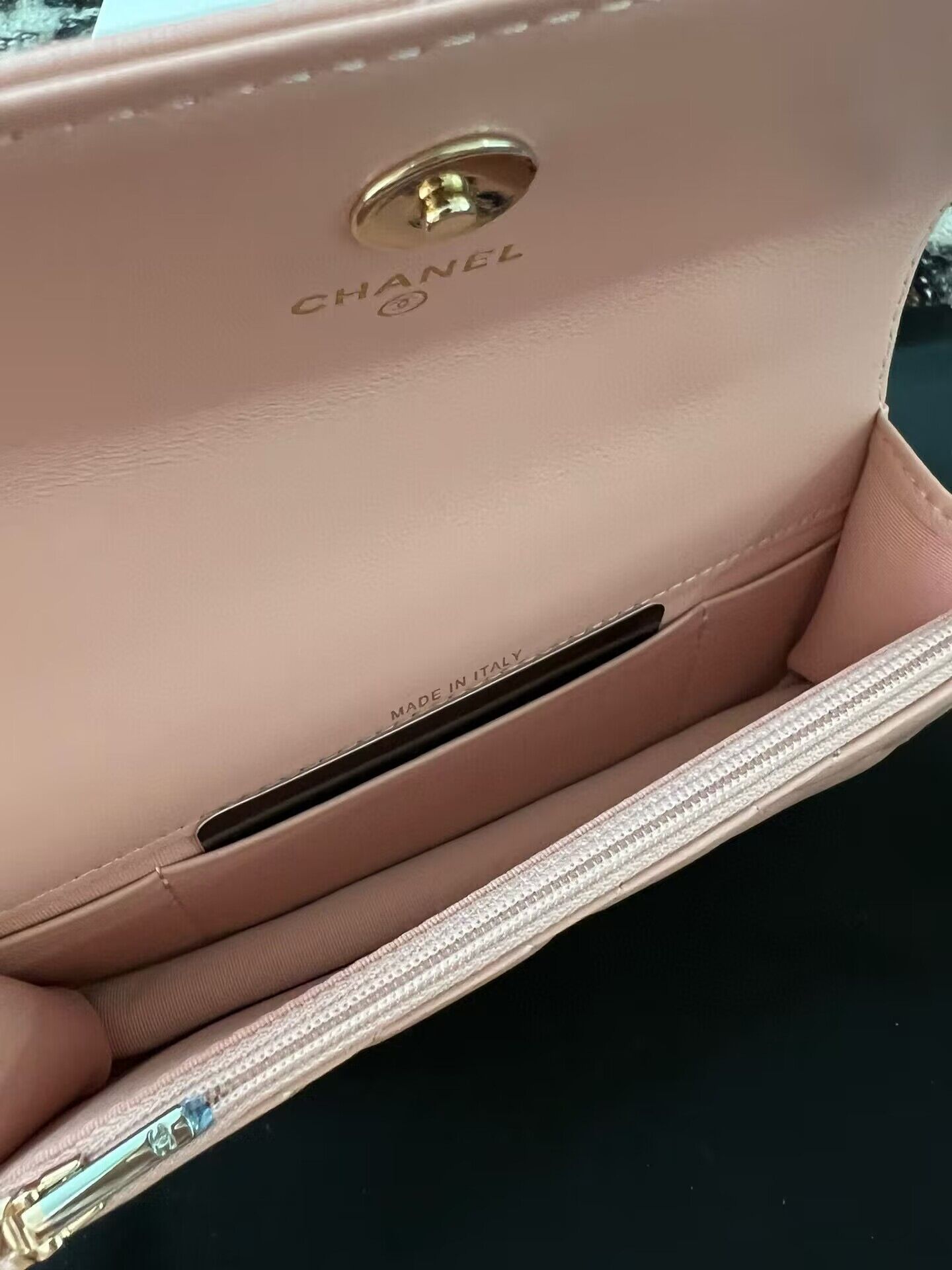 Chanel Flower Patterns Casual Style Lambskin Blended Fabrics 96034 Pink Chanel Flower Patterns Casual Style Lambskin Blended Fabrics 96034 Pink