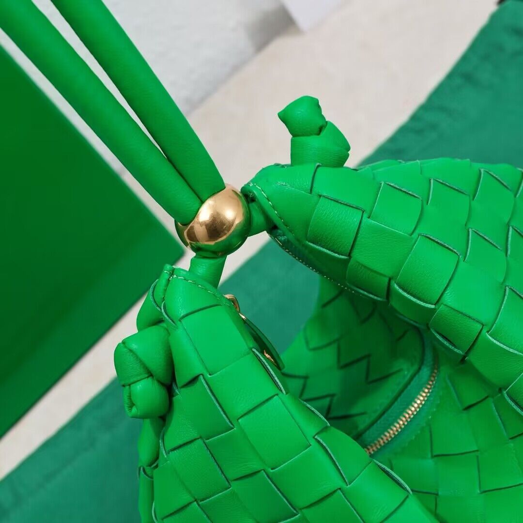 Bottega Veneta Small Turn Pouch Bag 6699 Green Bottega Veneta Small Turn Pouch Bag 6699 Green