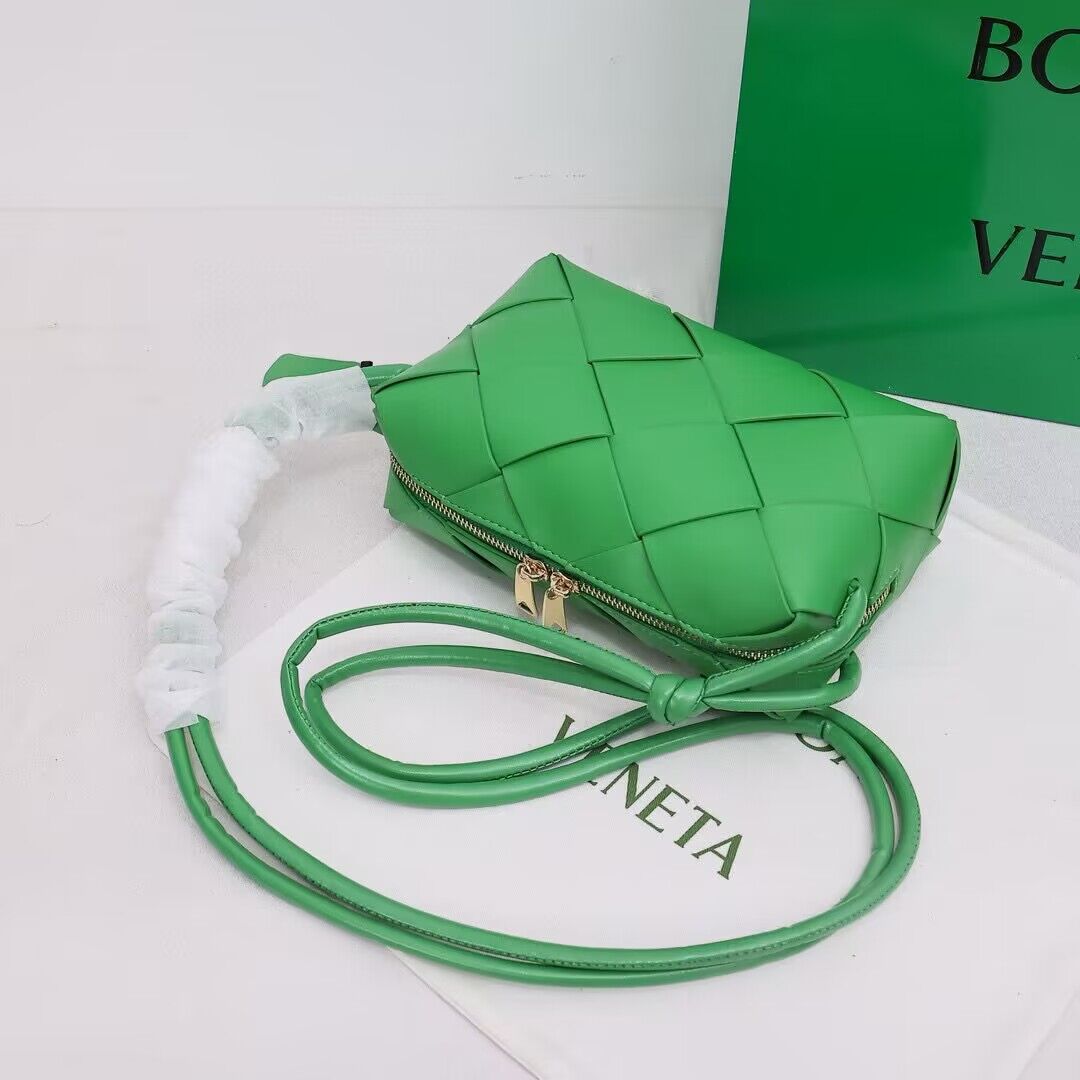 Bottega Veneta Small Cassette Camera Bag 709417 Dark Green Bottega Veneta Small Cassette Camera Bag 709417 Dark Green