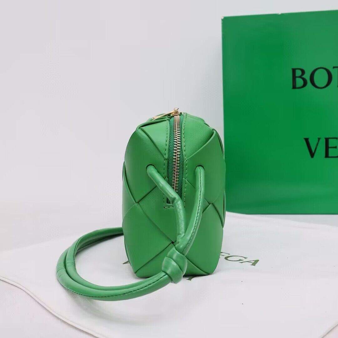 Bottega Veneta Small Cassette Camera Bag 709417 Dark Green Bottega Veneta Small Cassette Camera Bag 709417 Dark Green