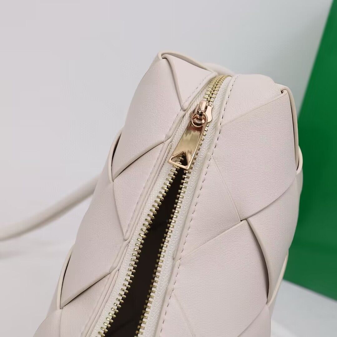Bottega Veneta Small Cassette Camera Bag 709417 White Bottega Veneta Small Cassette Camera Bag 709417 White