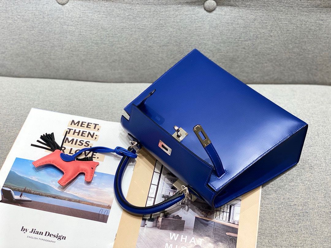 Hermes Kelly 28cm Shoulder Bags Smooth Box Leather KL28 Blue Silver-Tone Hermes Kelly 28cm Shoulder Bags Smooth Box Leather KL28 Blue Silver-Tone