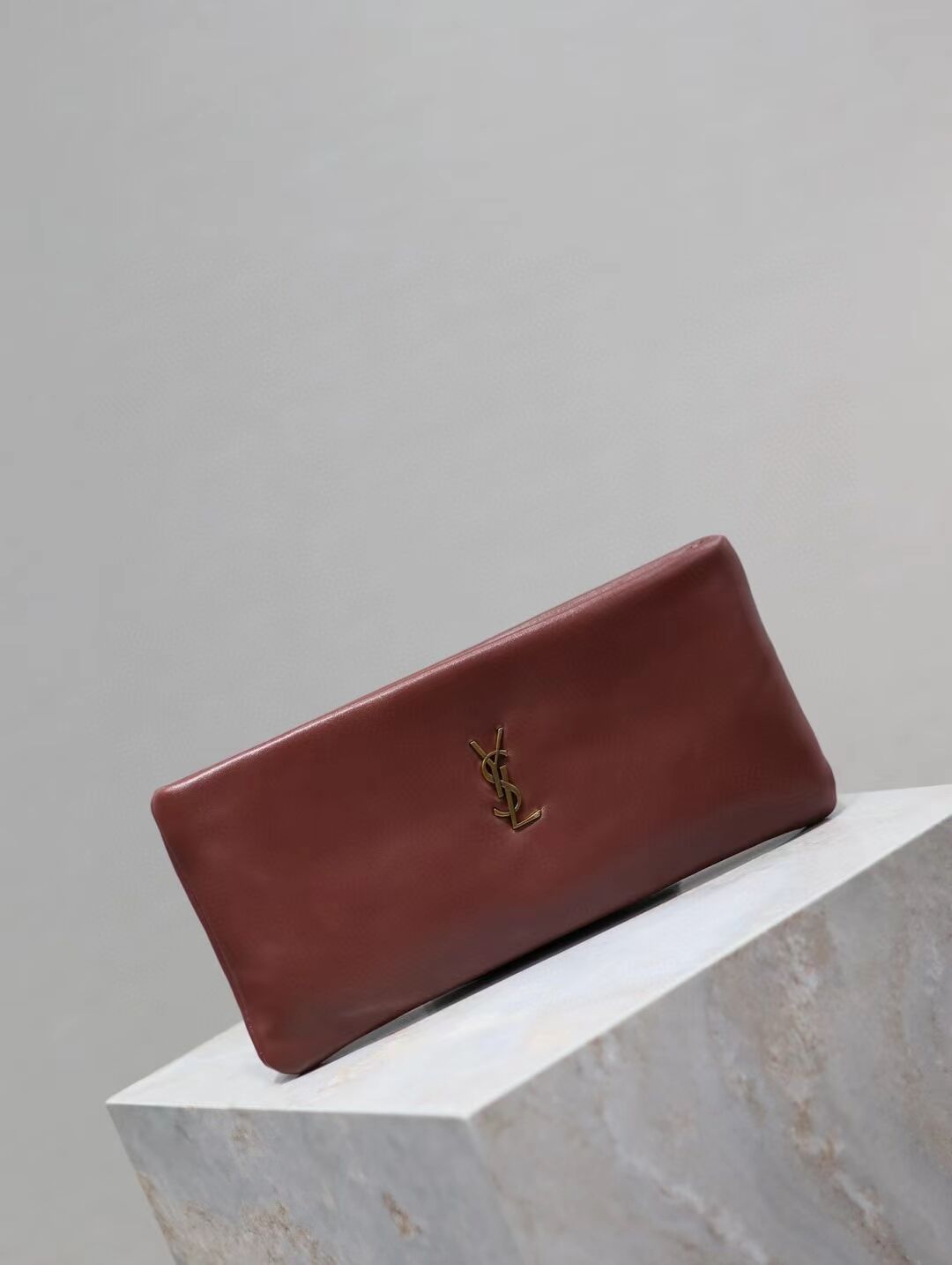 SAINT LAURENT CALYPSO LONG POUCH IN LAMBSKIN 774062 ROUGE MERLOT SAINT LAURENT CALYPSO LONG POUCH IN LAMBSKIN 774062 ROUGE MERLOT