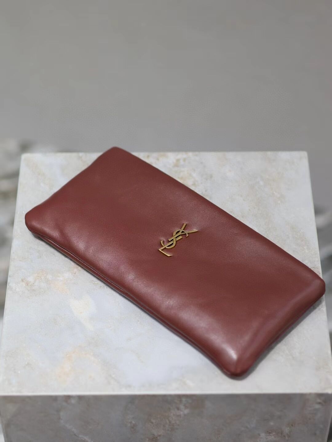 SAINT LAURENT CALYPSO LONG POUCH IN LAMBSKIN 774062 ROUGE MERLOT SAINT LAURENT CALYPSO LONG POUCH IN LAMBSKIN 774062 ROUGE MERLOT