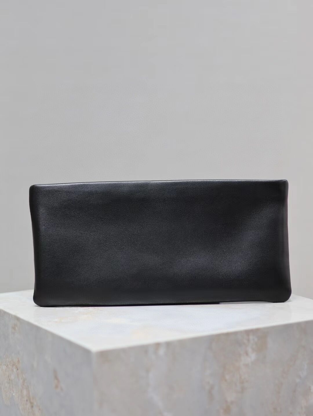 SAINT LAURENT CALYPSO LONG POUCH IN LAMBSKIN 774062 black SAINT LAURENT CALYPSO LONG POUCH IN LAMBSKIN 774062 black