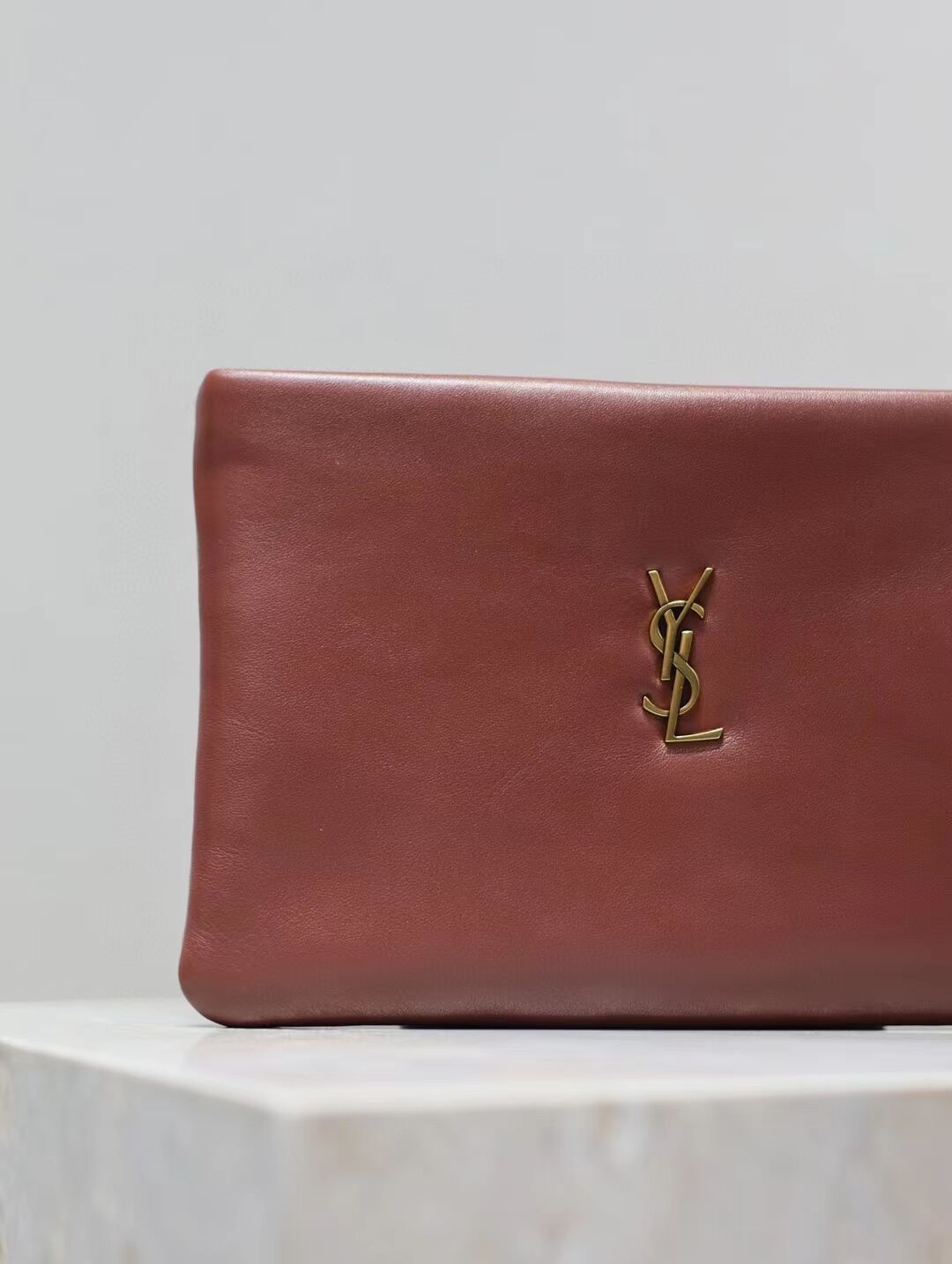 SAINT LAURENT CALYPSO SMALL POUCH IN LAMBSKIN 765025 ROUGE MERLOT SAINT LAURENT CALYPSO SMALL POUCH IN LAMBSKIN 765025 ROUGE MERLOT