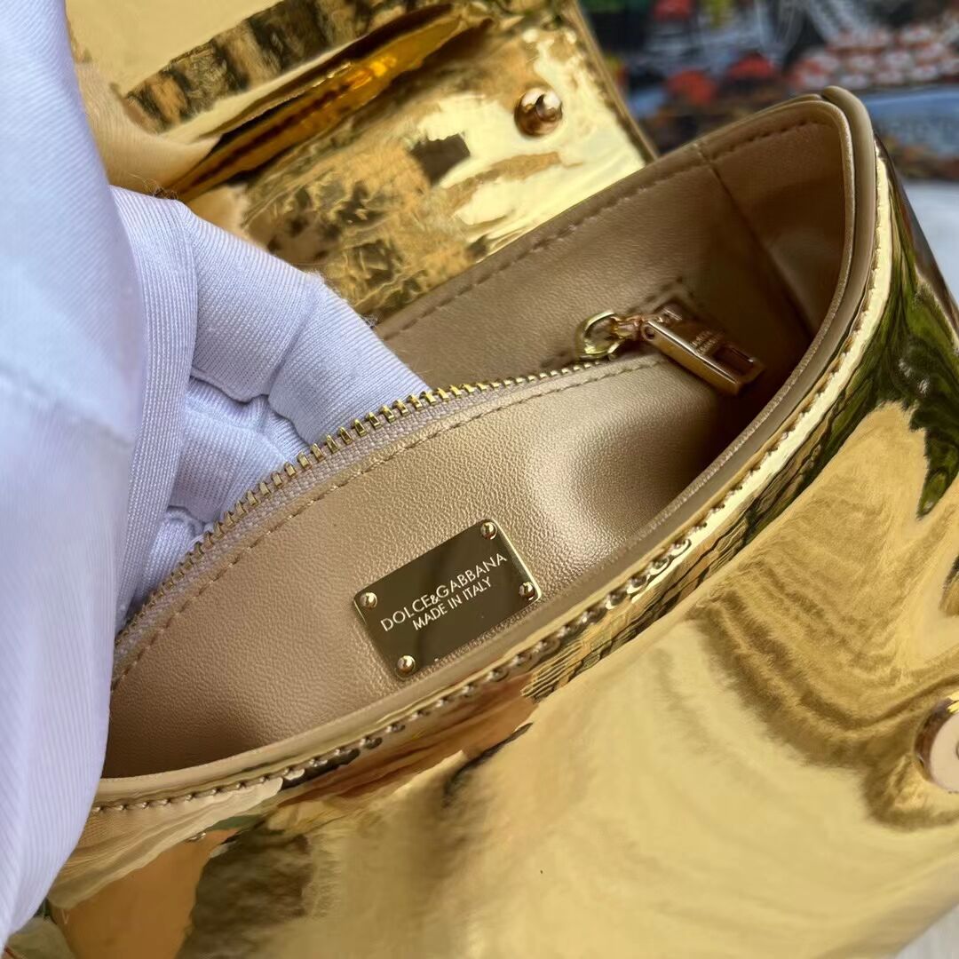 Dolce & Gabbana Patent leather G6002A gold Dolce & Gabbana Patent leather G6002A gold