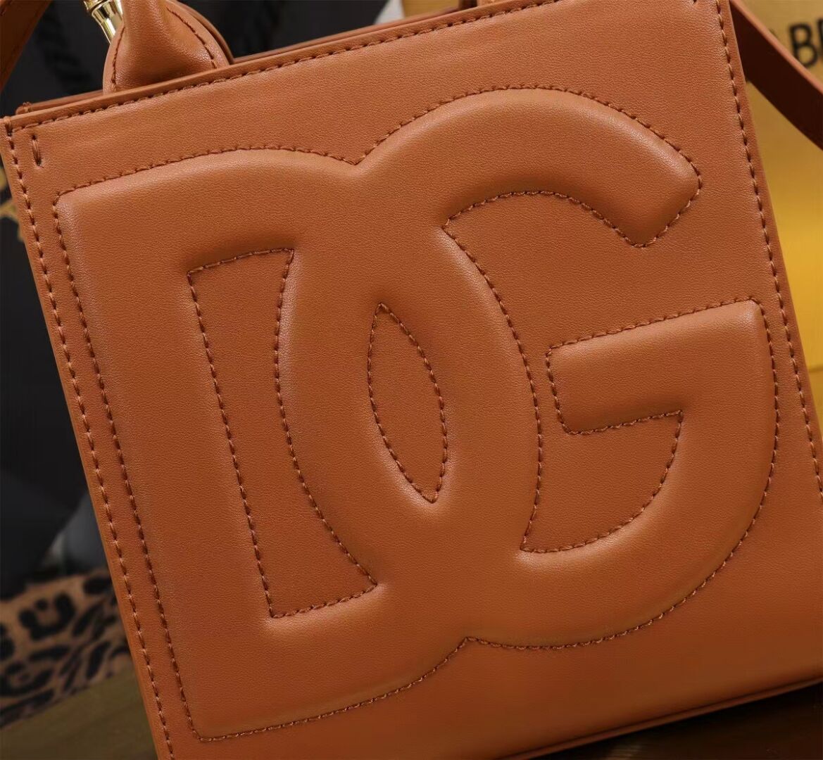 Dolce & Gabbana leather Shoulder Bag G6507 brown Dolce & Gabbana leather Shoulder Bag G6507 brown