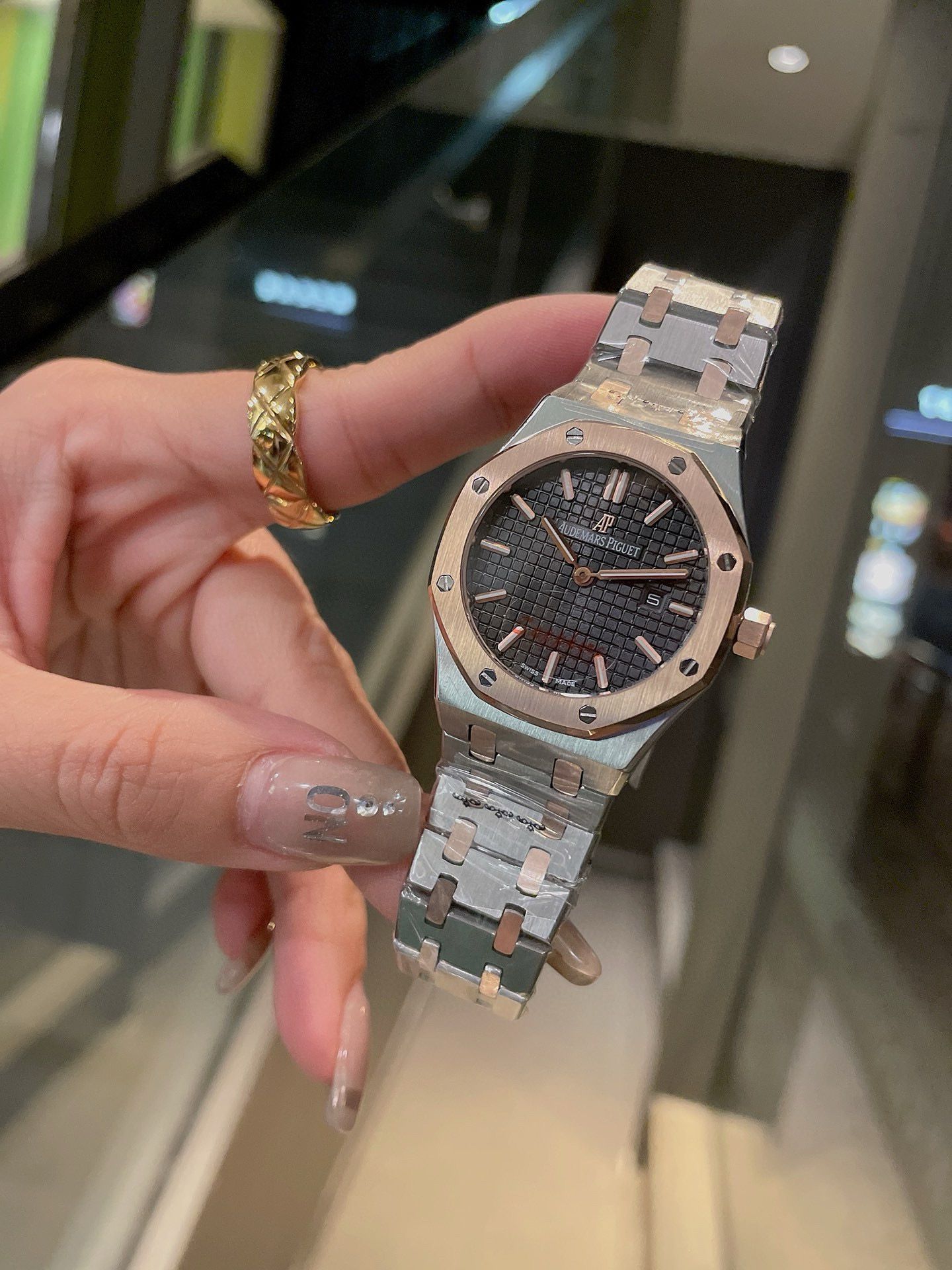 Audemars Piguet Royal Oak Quartz 33mm Acier Inoxydable Watch AP23580 Audemars Piguet Royal Oak Quartz 33mm Acier Inoxydable Watch AP23580