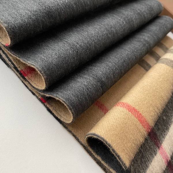 Burberry Scarf BBC00171 Burberry Scarf BBC00171