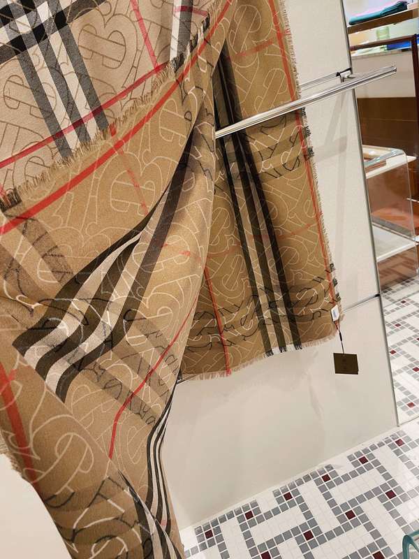 Burberry Scarf BBC00192 Burberry Scarf BBC00192