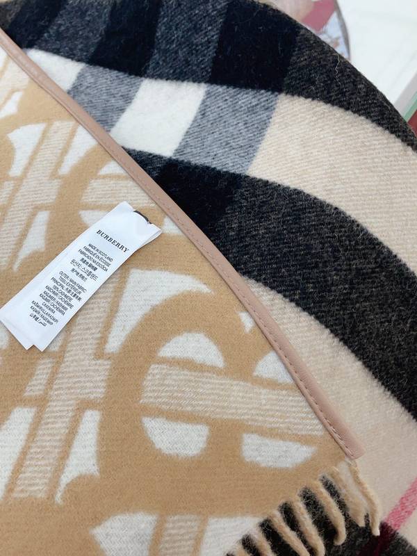 Burberry Cloak BBC00206 Burberry Cloak BBC00206