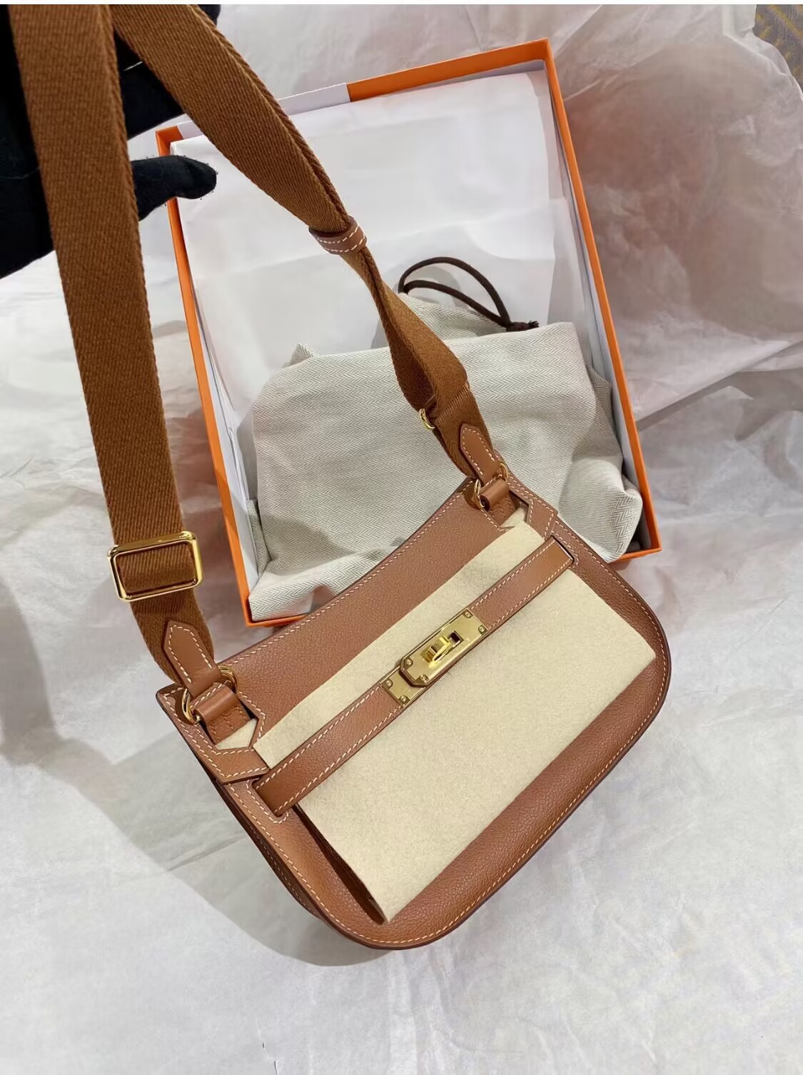Hermes Original Leather 23CM Mini Jypsiere H0880 Brown Hermes Original Leather 23CM Mini Jypsiere H0880 Brown