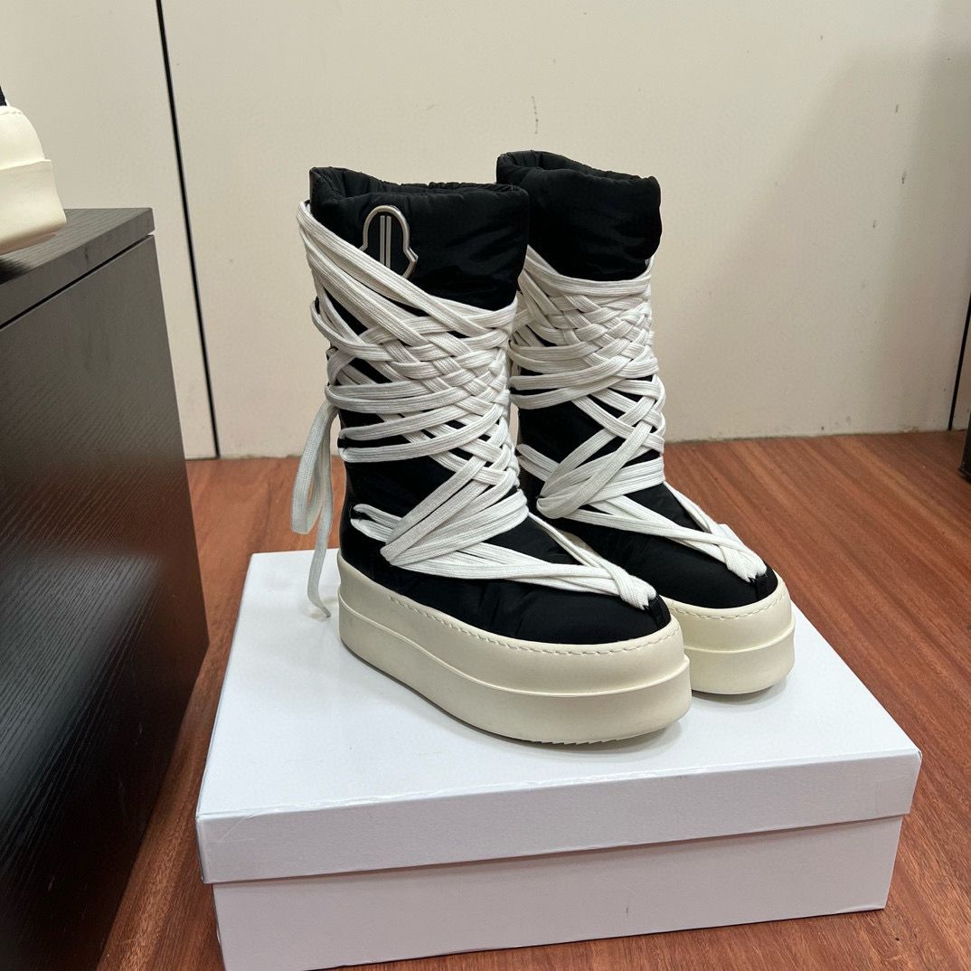 Moncler Mens Boots Shoes M1780 Black&white Moncler Mens Boots Shoes M1780 Black&white
