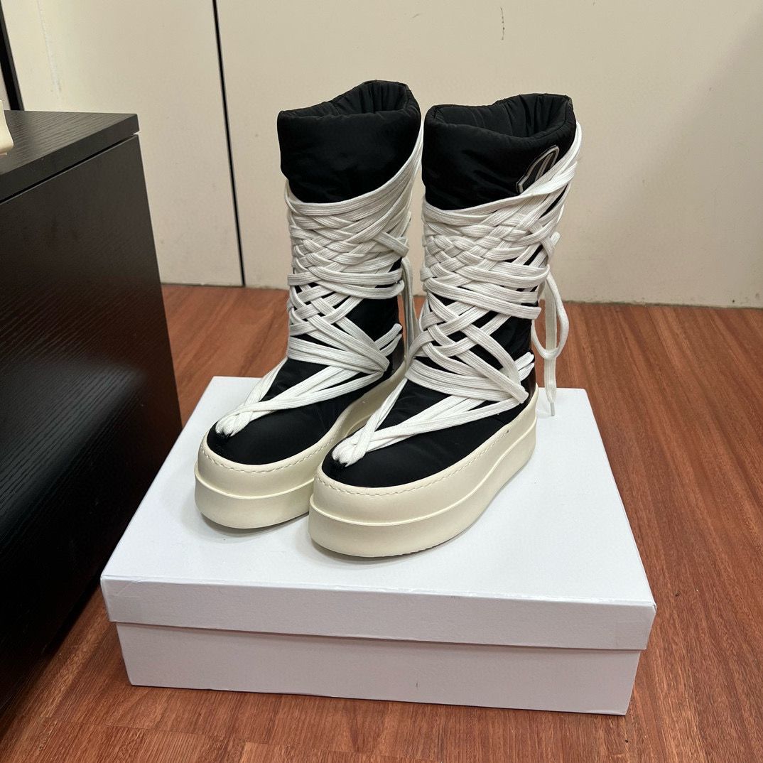 Moncler Mens Boots Shoes M1780 Black&white Moncler Mens Boots Shoes M1780 Black&white