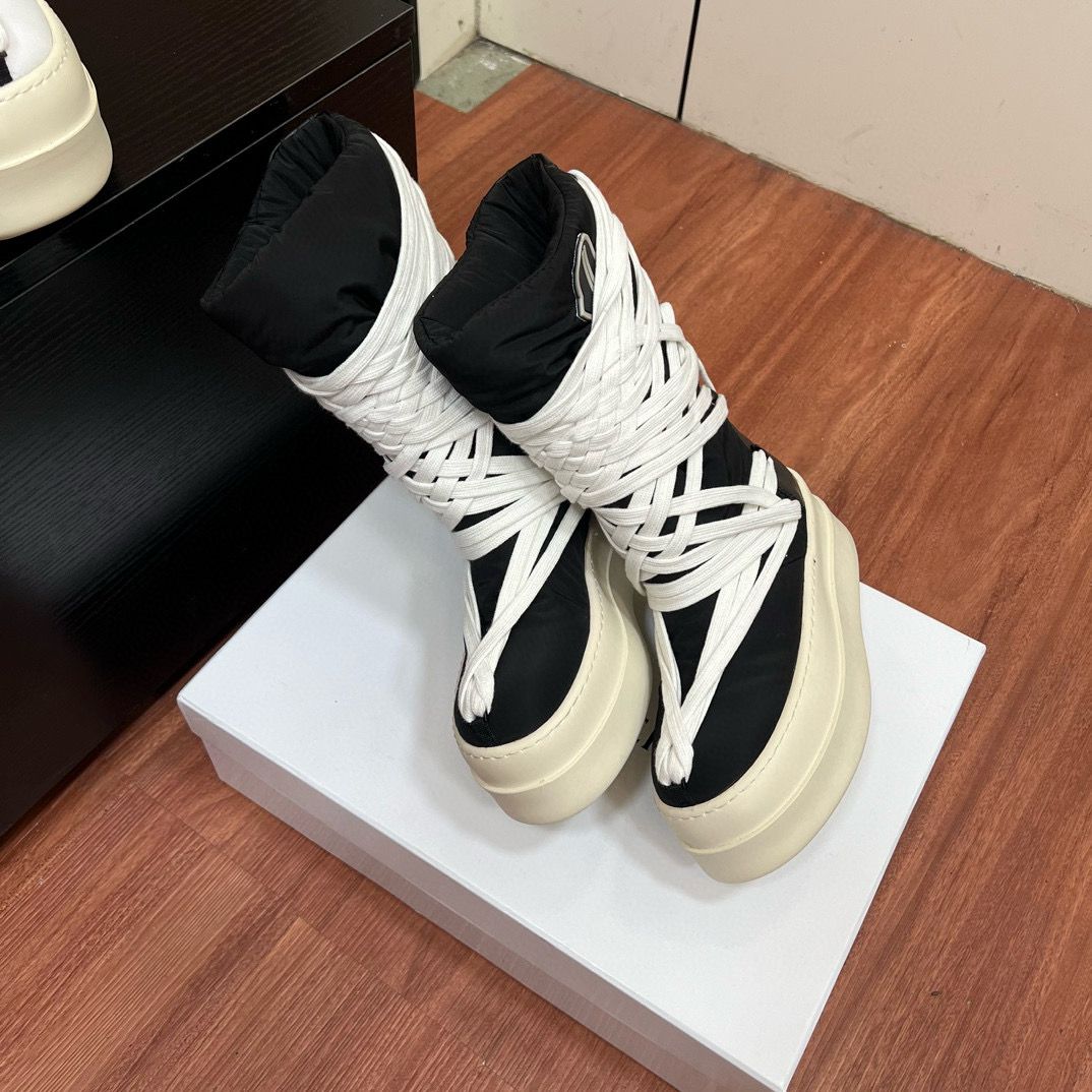 Moncler Mens Boots Shoes M1780 Black&white Moncler Mens Boots Shoes M1780 Black&white