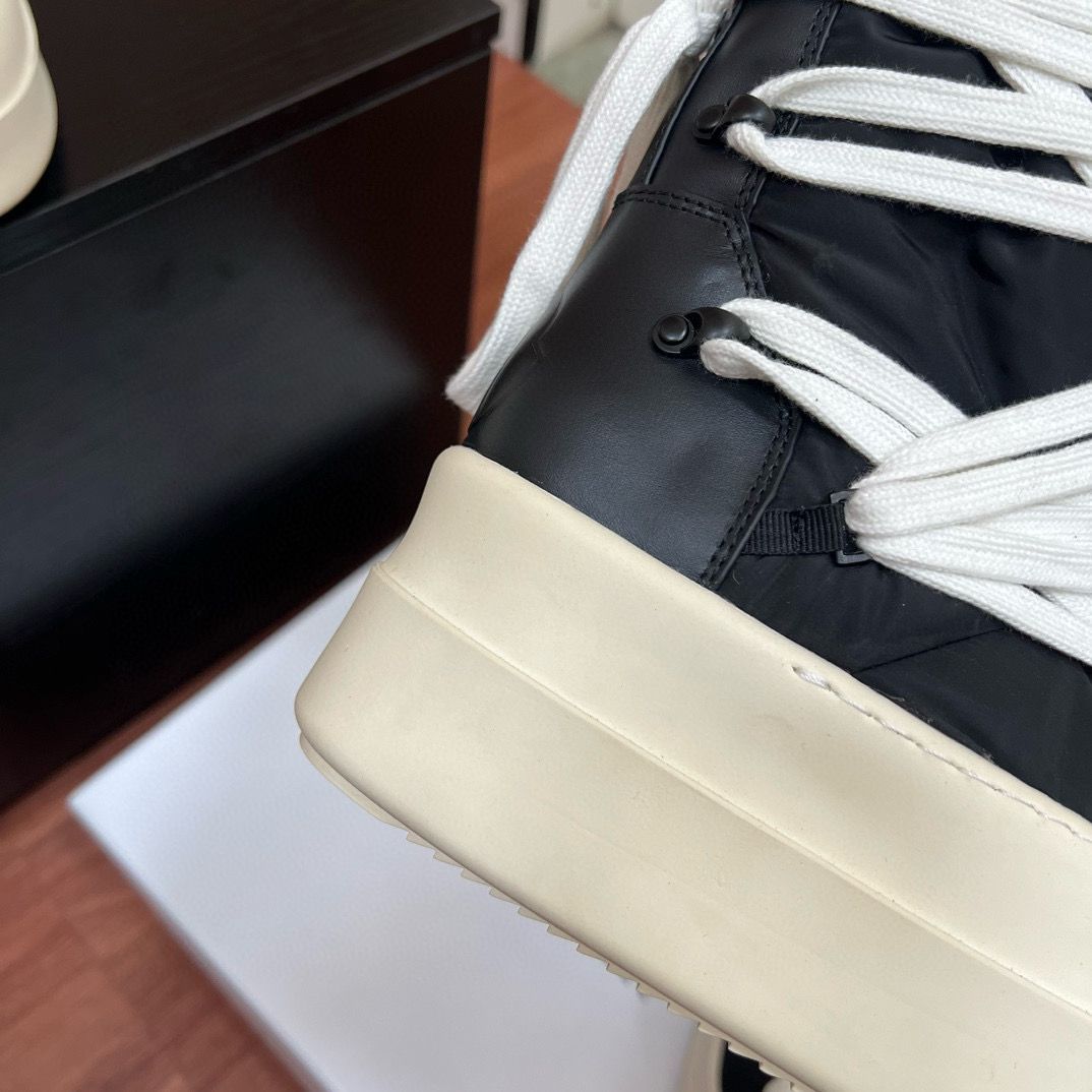 Moncler Mens Boots Shoes M1780 Black&white Moncler Mens Boots Shoes M1780 Black&white