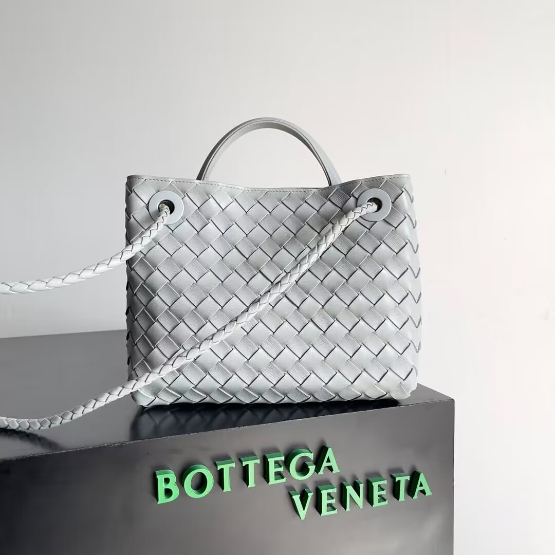 Bottega Veneta Small Andiamo 743568 Ice Blue Bottega Veneta Small Andiamo 743568 Ice Blue