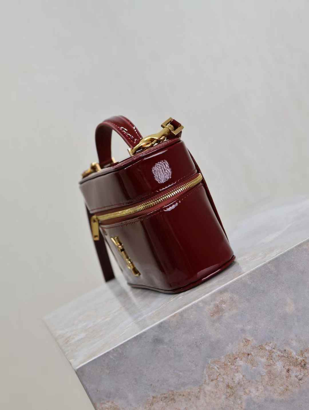 Saint Laurent Original Patent Leather Bag 7429233 Dark Red Wine Saint Laurent Original Patent Leather Bag 7429233 Dark Red Wine
